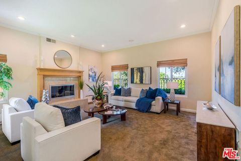 Photo of 2422 N Ardmore Avenue, Manhattan Beach, CA 90266 (MLS # 26673243)