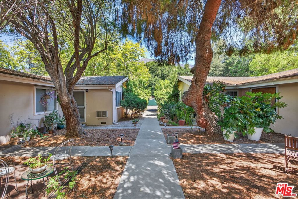 601 Grand Avenue
