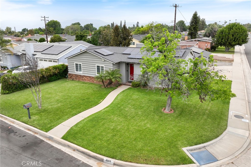 1801 W Mossberg Avenue