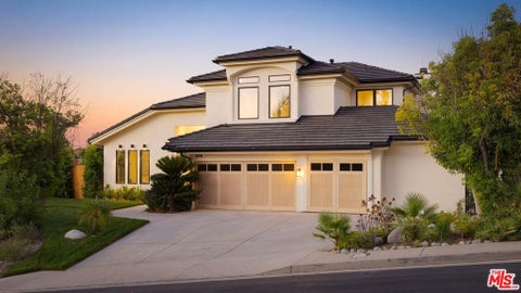 Photo of 4016 San Remo Way, Tarzana, CA 91356 (MLS # 26863977)