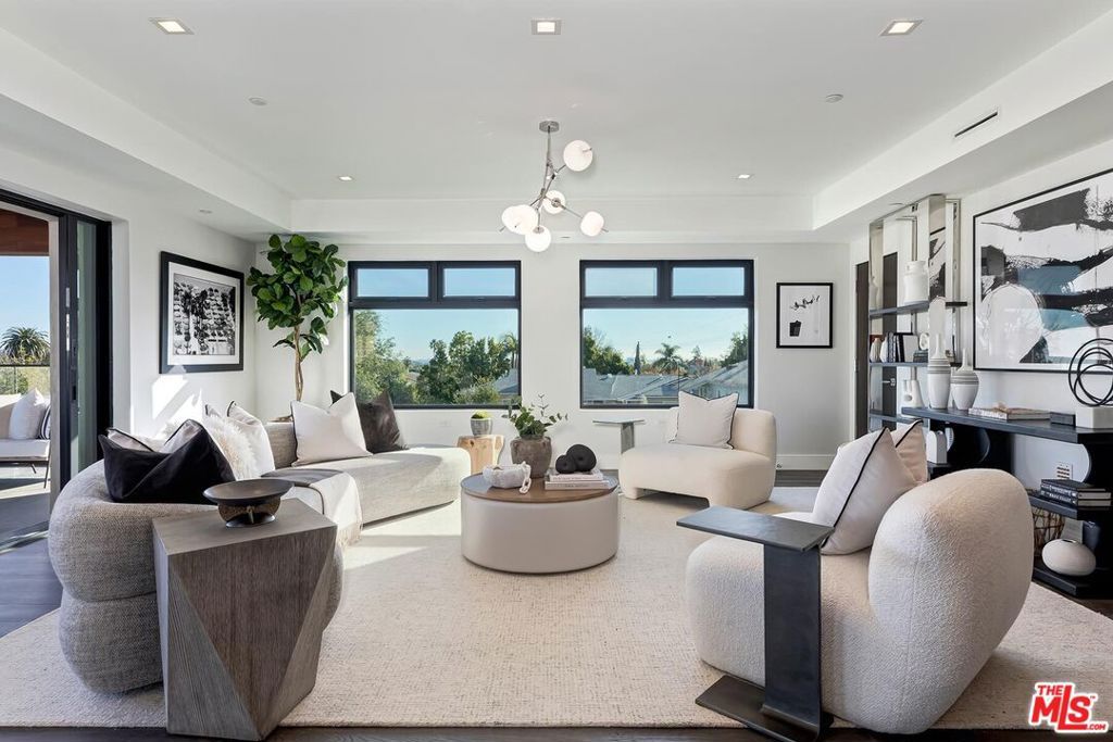 Photo of 1839 Pandora Avenue #PH, Los Angeles, CA 90025 (MLS # 25627835)