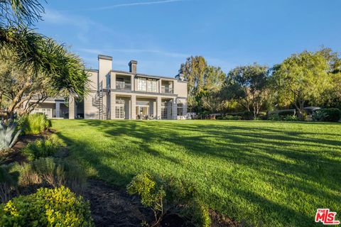 Photo of 28600 Pacific Coast Highway, Malibu, CA 90265 (MLS # 25626923)