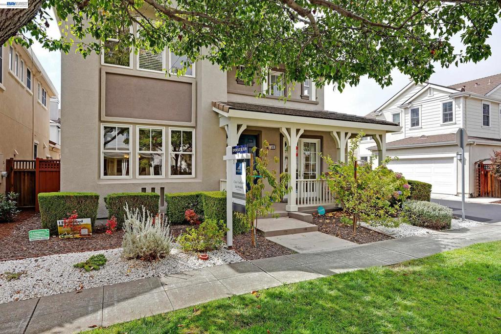 380 Tucker Ave