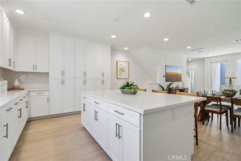 Photo of 5868 Linden #6, Long Beach, CA 90805 (MLS # SR26093069)