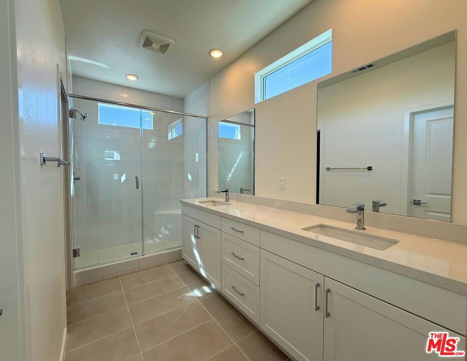 Encore - Residential