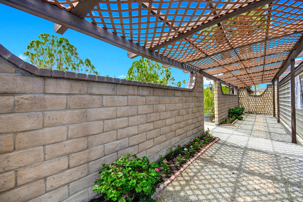 Tri Palm Estates - Residential