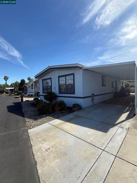 Photo of 9 9 Palm Drive Dr, Pittsburg, CA 94565 (MLS # 41119260)