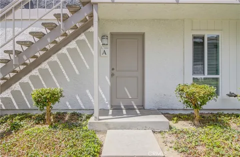 2861 S Fairview St Unit A, Santa Ana, CA 92704 - MLS#: PW26072628