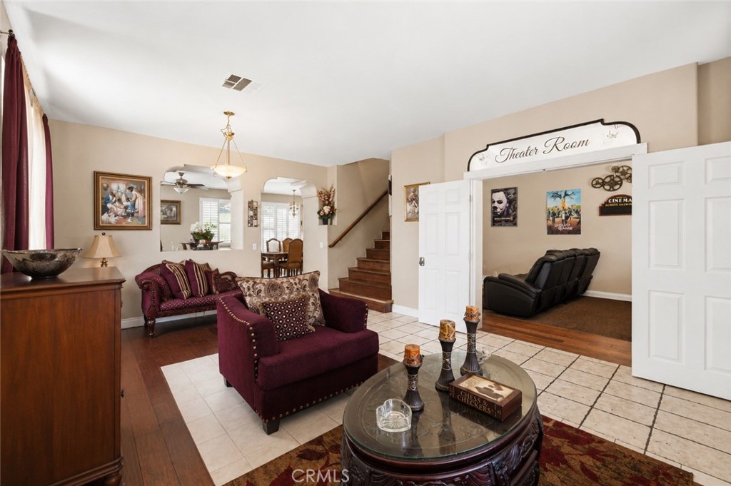 39215 Chantilly