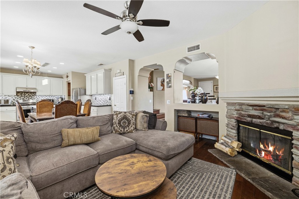 39215 Chantilly