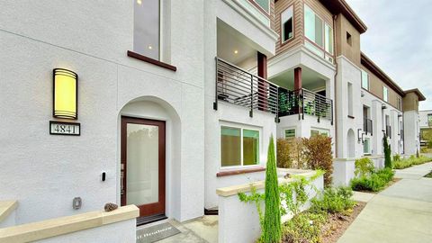 Photo of 4841 Canyon Vw Vw, San Diego, CA 92117 (MLS # PTP2602311)