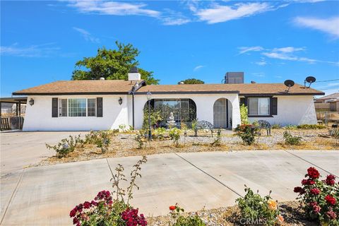 Photo of 12669 Cypress Ave AVE, Victorville, CA 92395 (MLS # TR26100714)