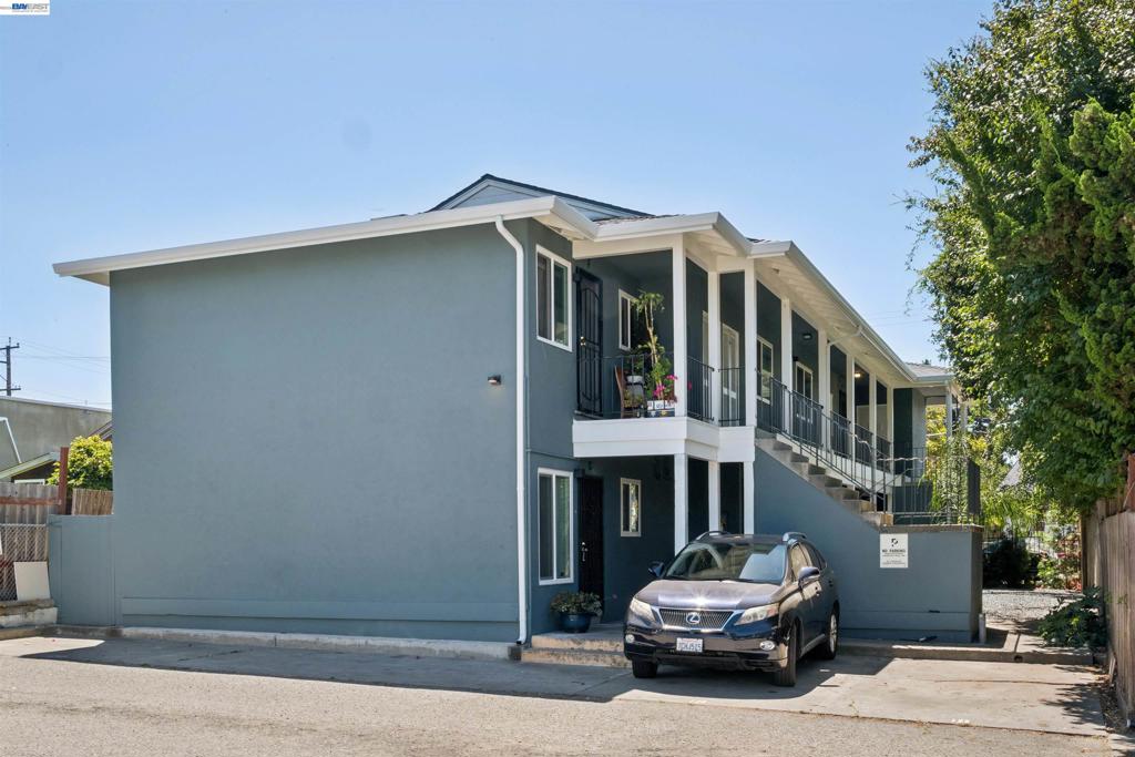 939 Channing Way