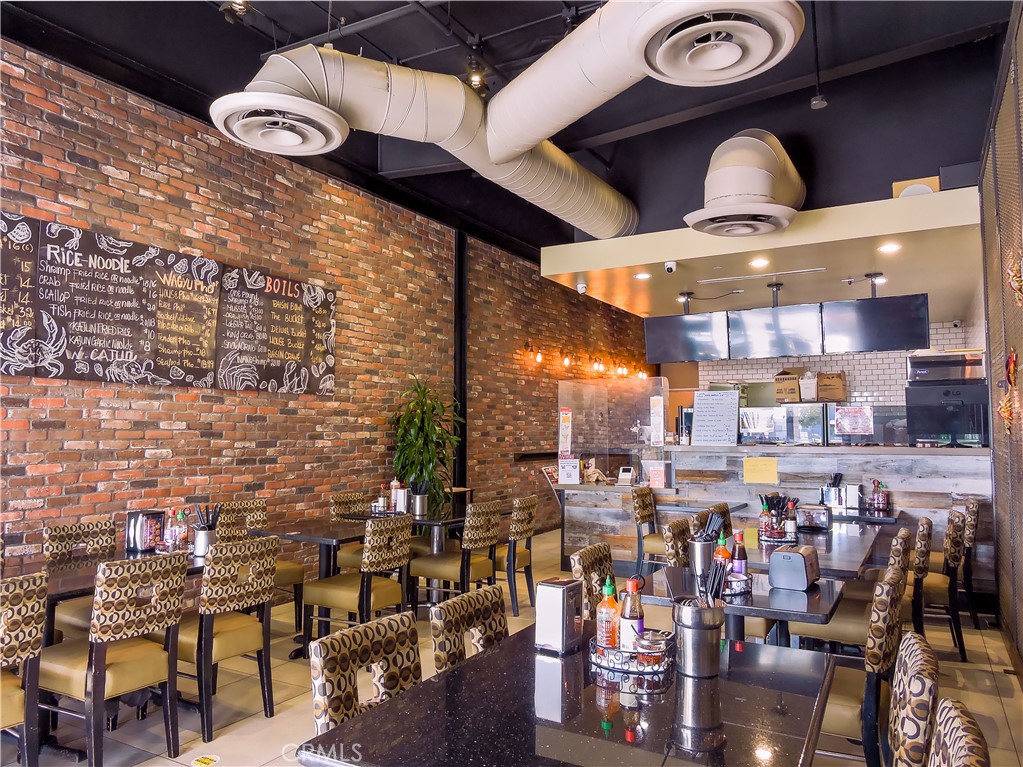 1019 N Magnolia Avenue B