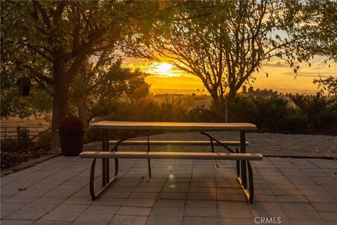 Tiny photo for 2245 Rancho Lomas Way Way, San Miguel, CA 93451 (MLS # NS26039825)