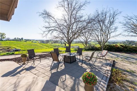 Tiny photo for 2245 Rancho Lomas Way Way, San Miguel, CA 93451 (MLS # NS26039825)