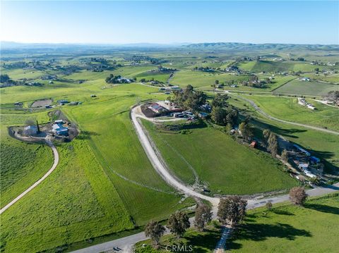 Photo of 2245 Rancho Lomas Way Way, San Miguel, CA 93451 (MLS # NS26039825)