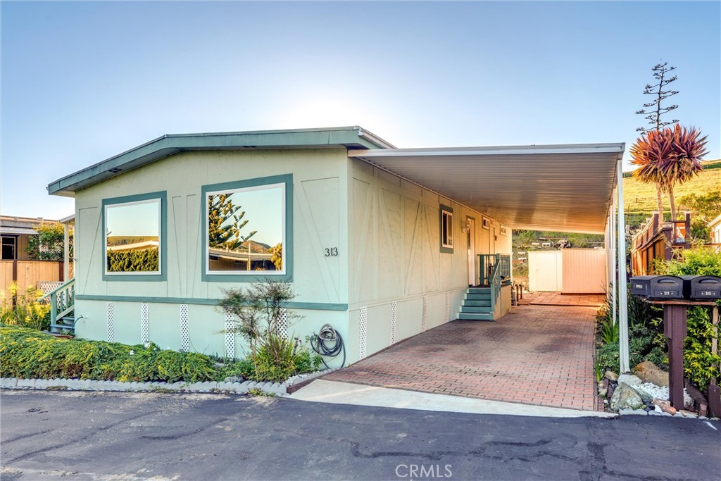 313 San Gabriel Avenue