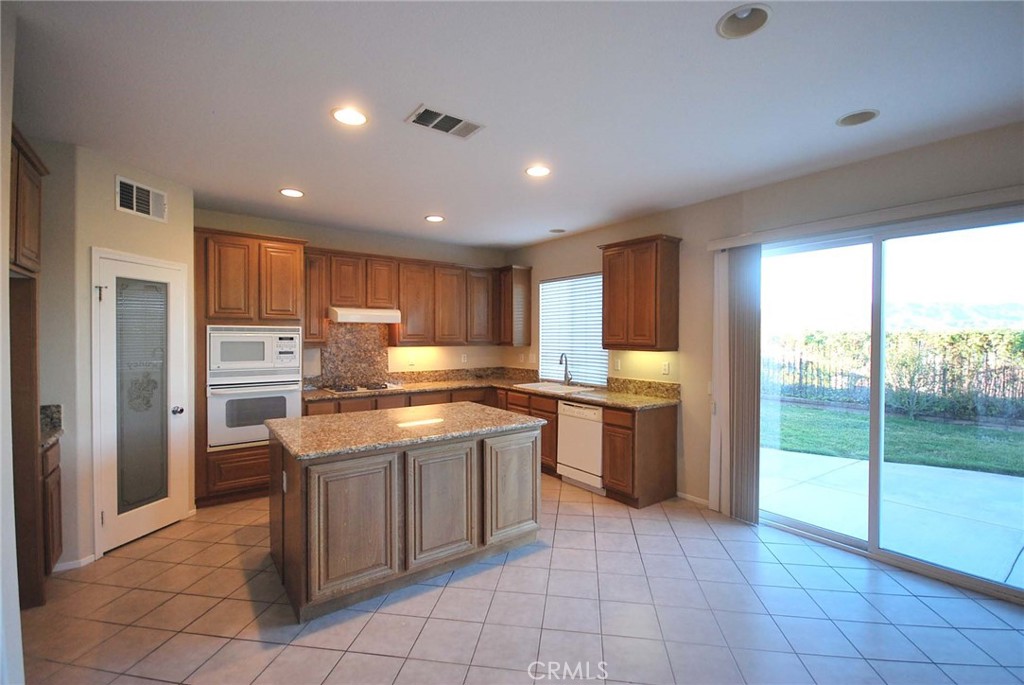 Bella-Alta Vista (BELLA) - Residential Lease