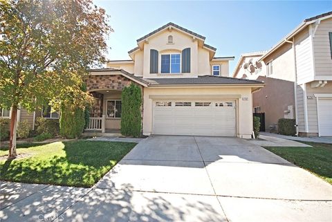 Photo of 27937 Alta Vista Ave, Valencia, CA 91355 (MLS # SR25228464)