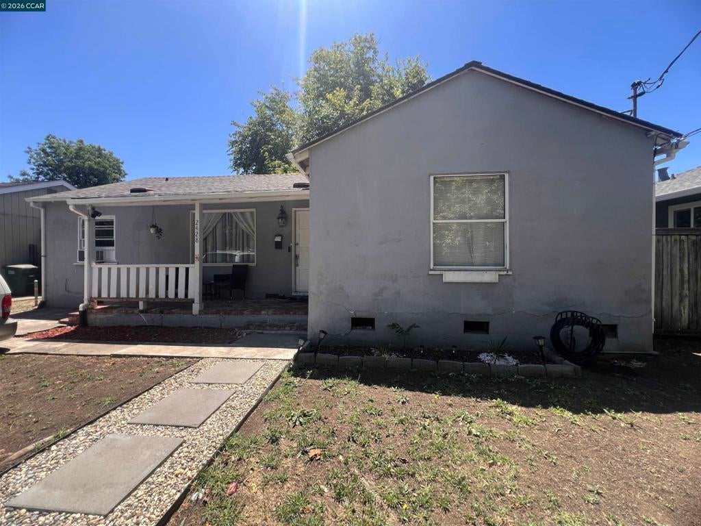 2428 Crescent Dr DR, Concord CA 94520