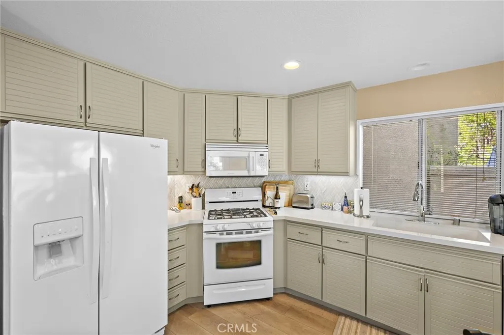 Rancho Santa Margarita, California 92688, United States, 2 Bedrooms Bedrooms, ,2 BathroomsBathrooms,Residential,Active,192671