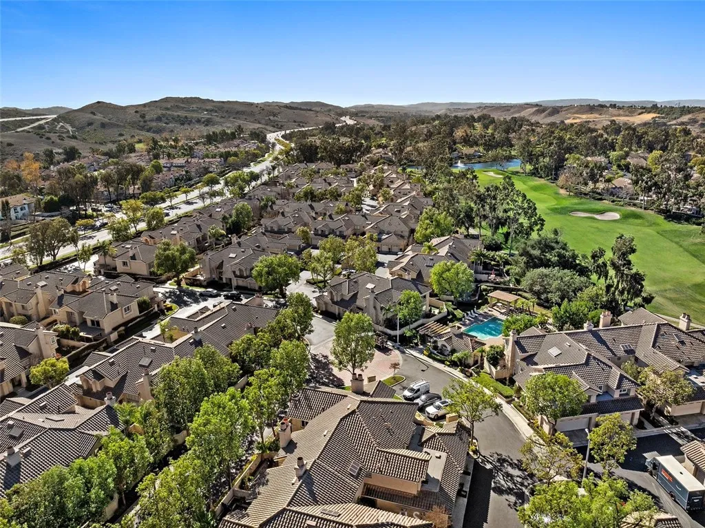 Rancho Santa Margarita, California 92688, United States, 2 Bedrooms Bedrooms, ,2 BathroomsBathrooms,Residential,Active,192671