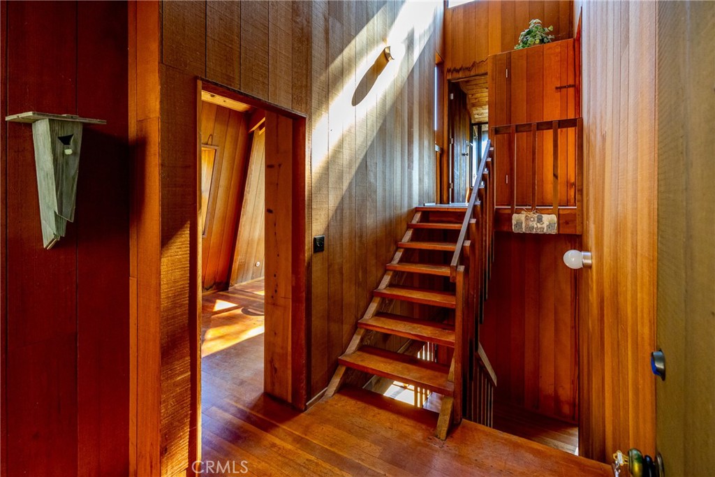 Top of the World(2170) - Residential