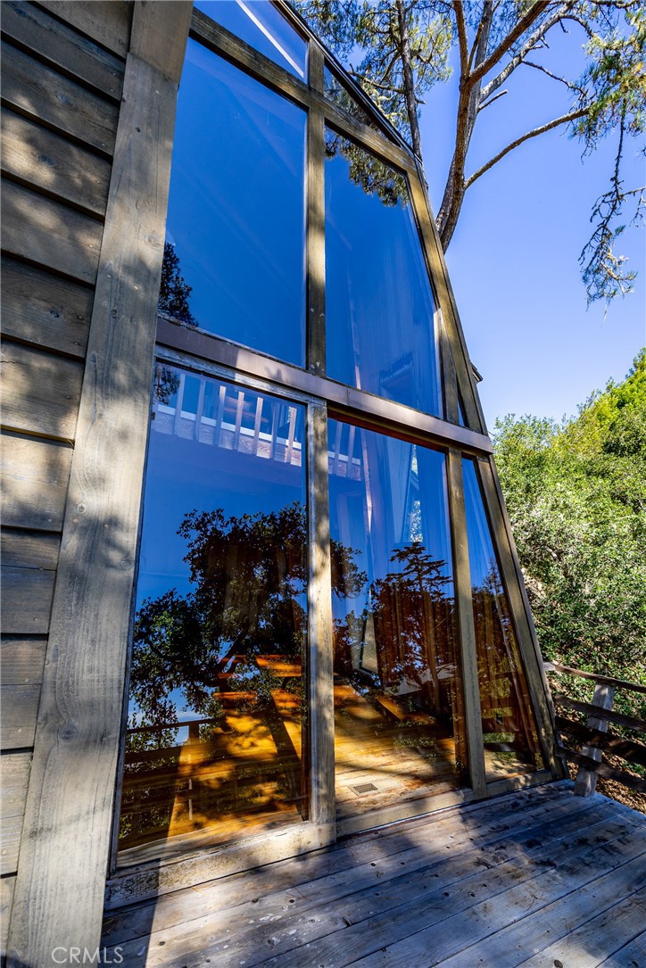 Top of the World(2170) - Residential