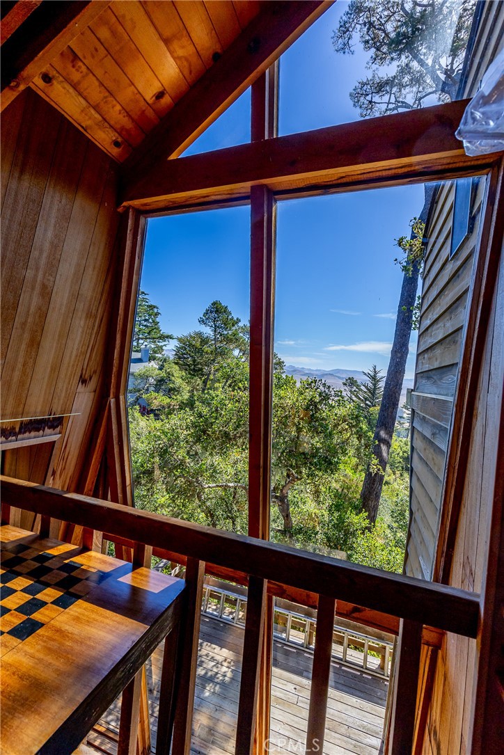 Top of the World(2170) - Residential