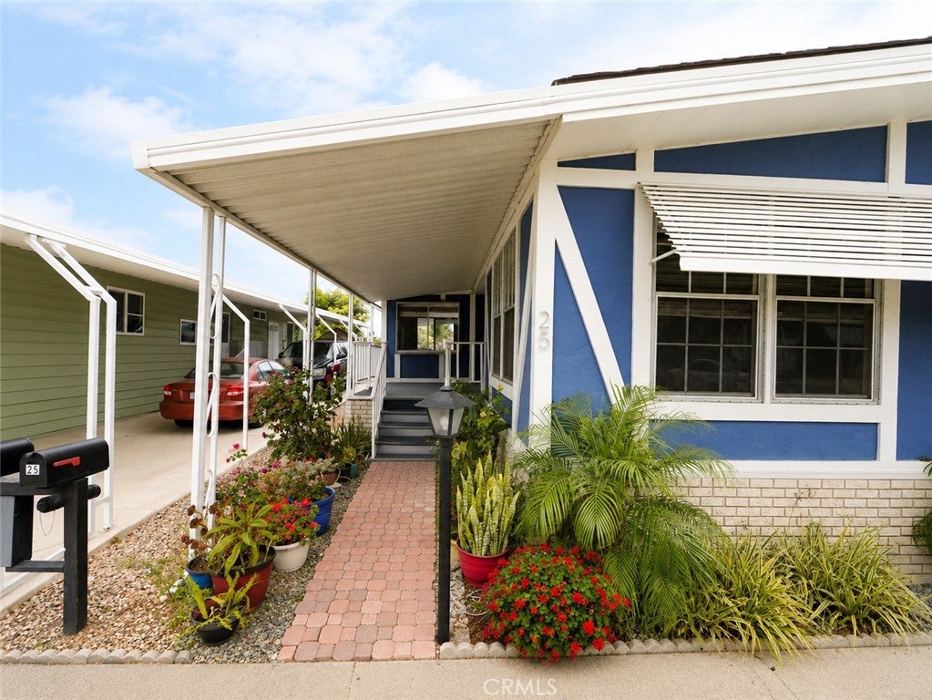 5215 E. Chapman Ave 25
