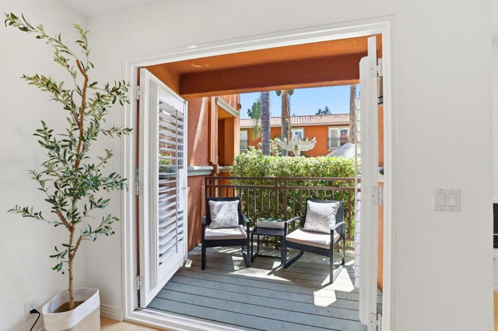 1855 Palm View Place 119
