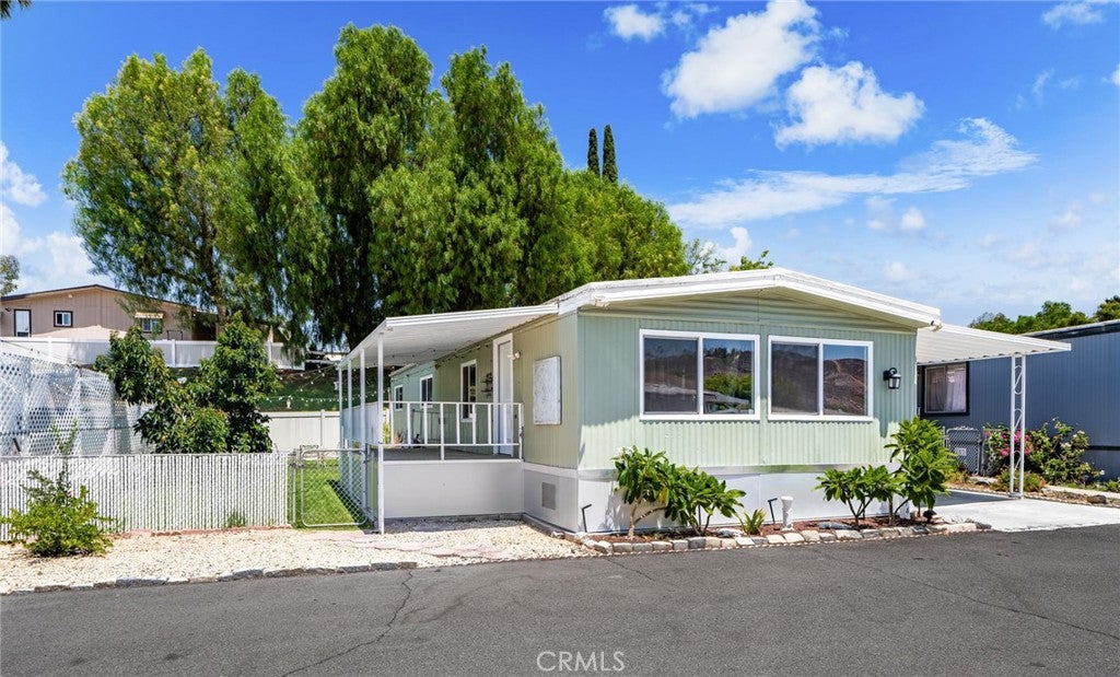 15181 Van Buren Boulevard 74