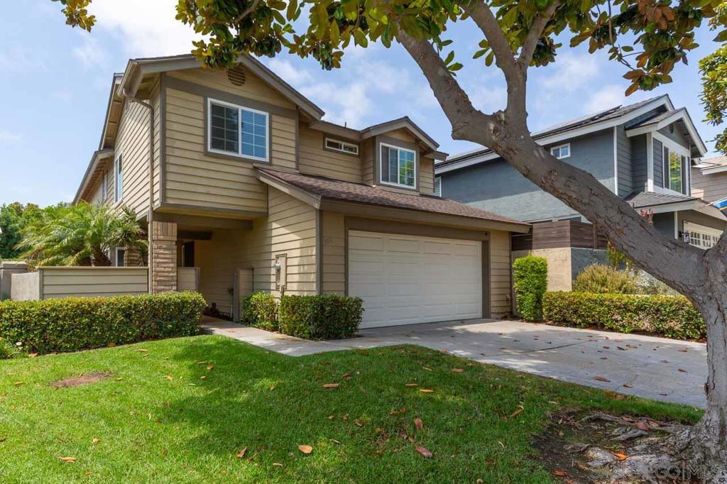 Yes, this oasis of Cape Cod contentment does exist in Clairemont! The Knolls of Foxrun is comprised of 74 detached single family homes, located 1.7 miles east of the waters of Mission Bay, and minutes to Holmes Elementary, High Tech High Mesa and Mesa College. This home boasts one of the largest lots in Foxrun...8,002 Square Feet! New windows. Central air conditioning. Pool occupies only half of the lot! Long driveway for extra parking. Culdesac Street. This is the one you want. Price reflects needed updating.