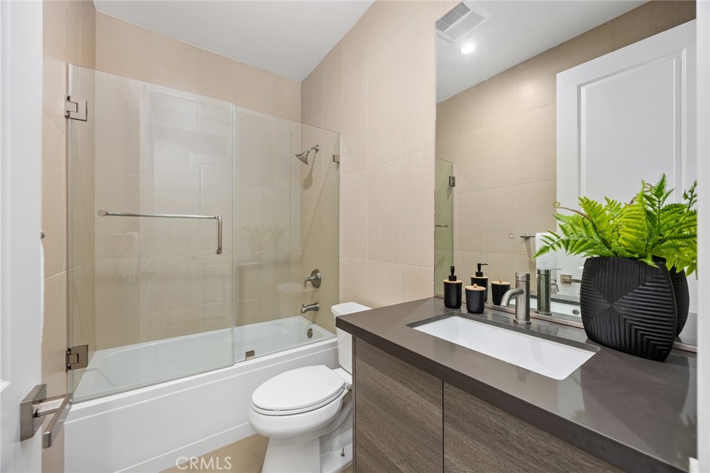 Temple City, California, 91780, United States, 4 Bedrooms Bedrooms, ,5 BathroomsBathrooms,Residential,Contingent,2045555