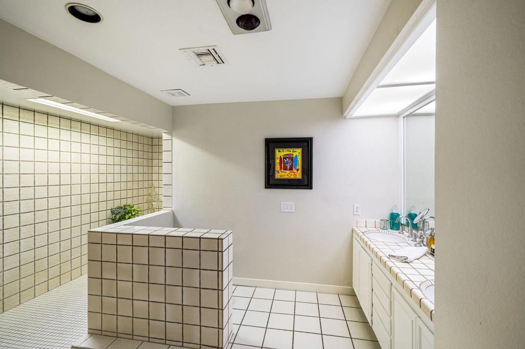 Desert Horizons C.C. - Residential