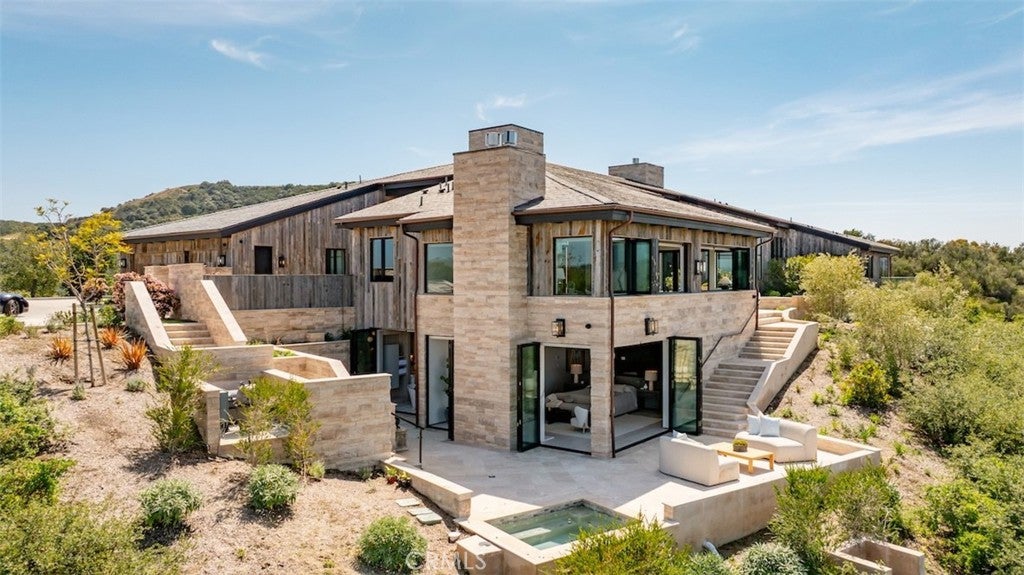 3121 Old Topanga Canyon Road