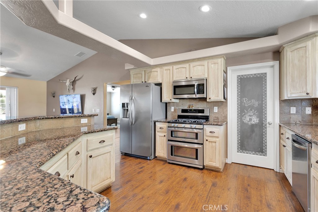 9525 Cambria Court