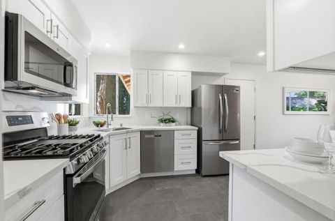 Tiny photo for 145 Holly Hill Way, Los Gatos, CA 95032 (MLS # ML82037581)