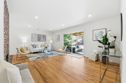 Tiny photo for 145 Holly Hill Way, Los Gatos, CA 95032 (MLS # ML82037581)