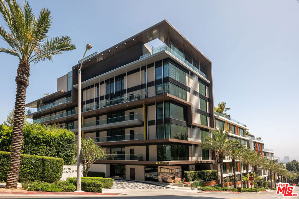 8420 W Sunset Boulevard 602