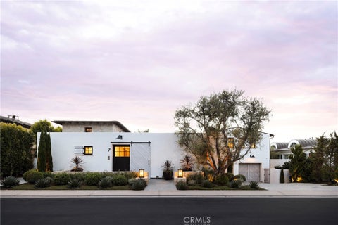 Photo of 7 Seabreeze Terrace, Dana Point, CA 92629 (MLS # NP26224724)