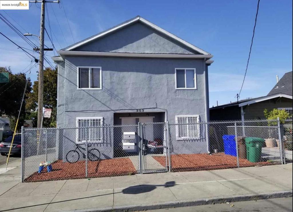 High cash flow opportunity; This Fourplex will be delivered with 1 Vacant unit . 4 Rooms in each unit with either 1 or 2 bathrooms depending on the unit, unit one is being rented per bedroom for a higher cashflow and can be done with the other units or they can be rented to a single family tenant. Well Maintained. Access to BART and freeways makes this a popular rental location. BART is at nearby. Financials are in Disclosures upon request, contact listing agent for more details/questions.