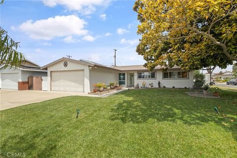 Photo of 5890 Los Arcos WAY, Buena Park, CA 90620 (MLS # PW26113366)