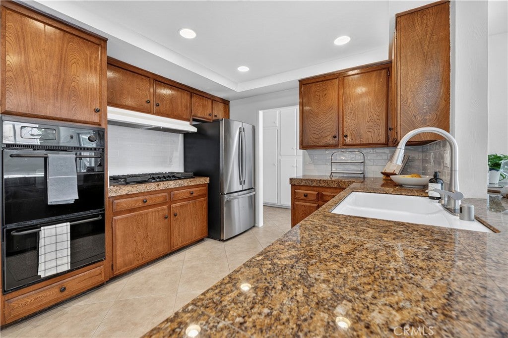 20682 Hopetown, Huntington Beach CA 92646 - Photo 10