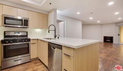 Photo of 7660 Beverly Boulevard #115, Los Angeles, CA 90036 (MLS # 26887139)