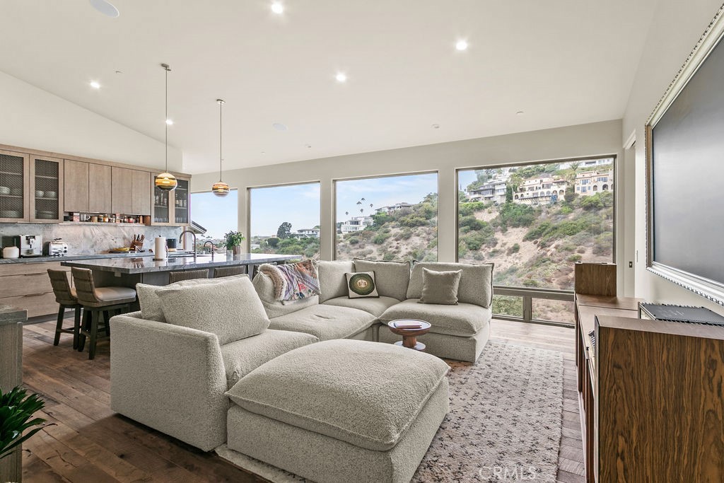 Emerald Bay (EB) - Residential Lease