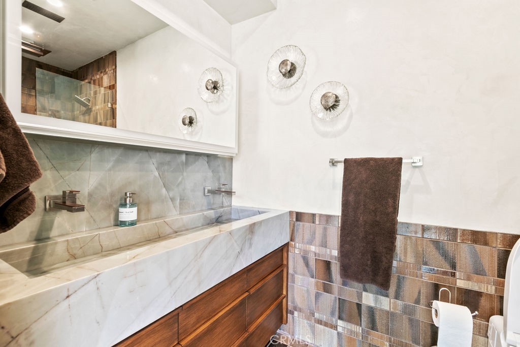 Emerald Bay (EB) - Residential Lease