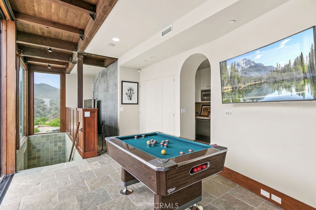 Emerald Bay (EB) - Residential Lease