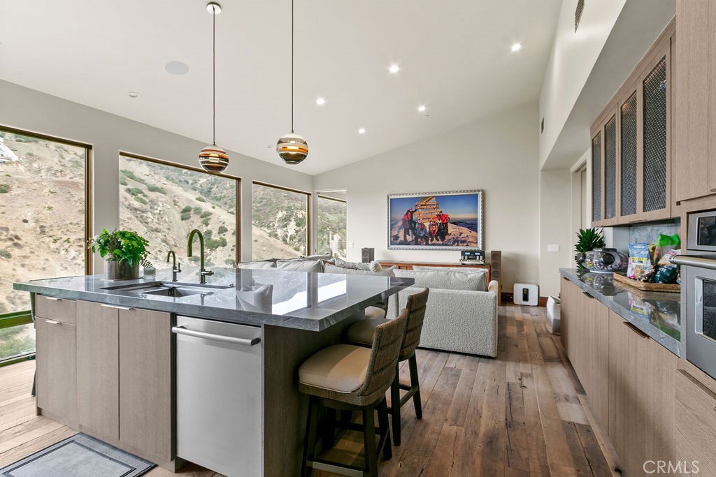 Emerald Bay (EB) - Residential Lease